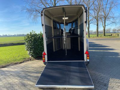 Ifor-17-WX-XR-4-400x300.jpg